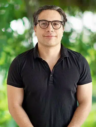 Axel Martinez - Coordinador De Admisiones En Abogadas De Inmigración