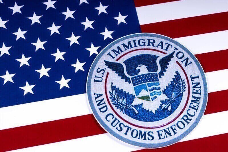 Firma De Abogados De Deportación Y Leyes Migratorias