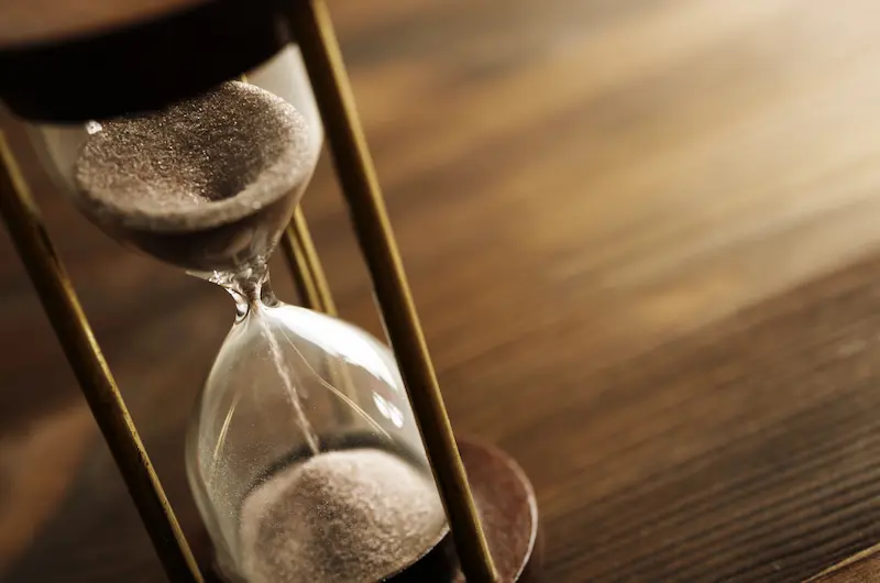 ¿Qué Significa El Reloj De Asilo?